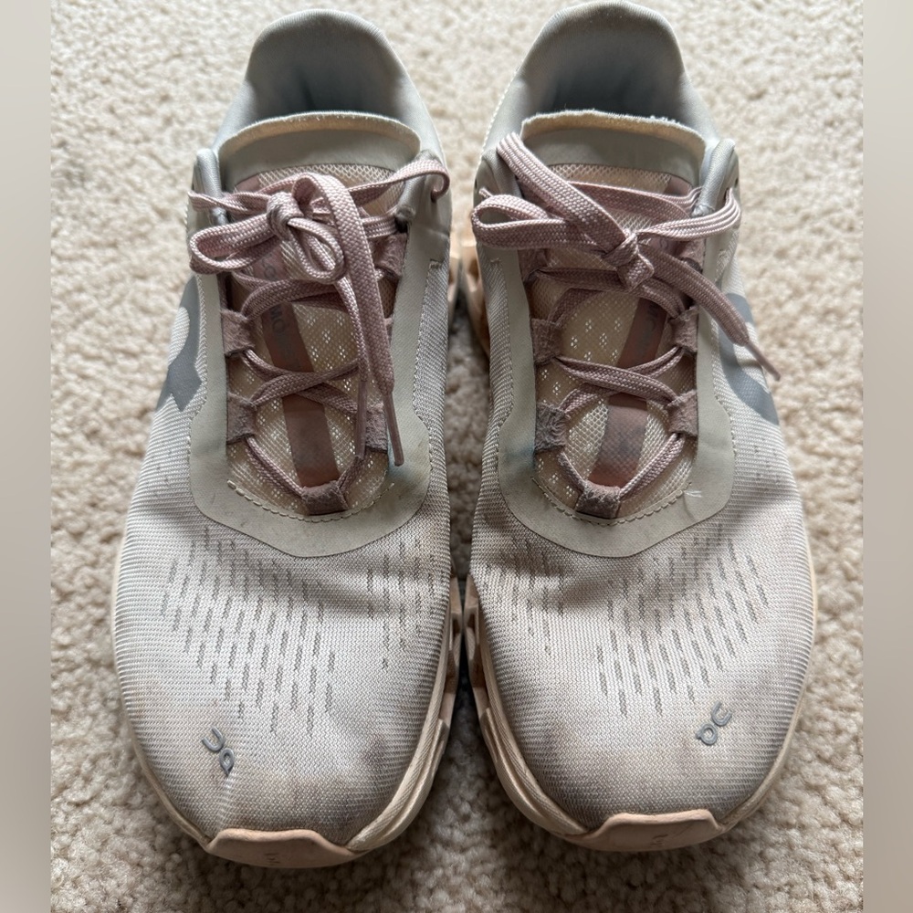 On Running- Cloud Monster